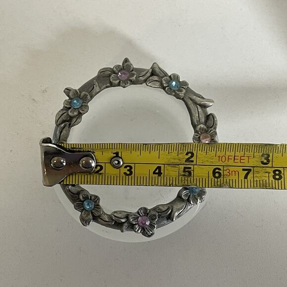 PartyLite Hydrangea Wreath Frosted Glass & Pewter Candle Votive - Picture 4 of 4